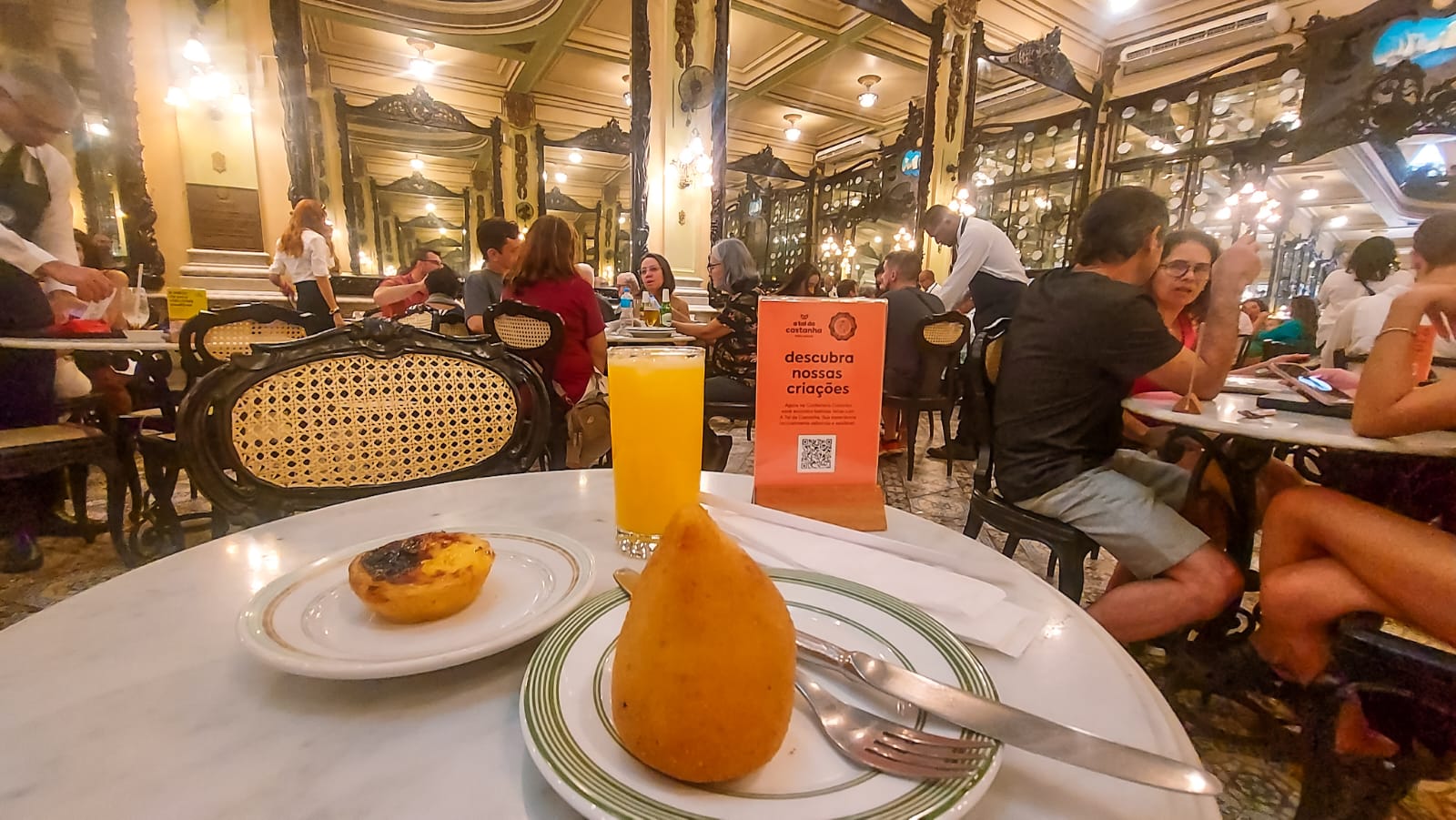 Confeitaria Colombo no centro RJ Mais de 120 anos de história